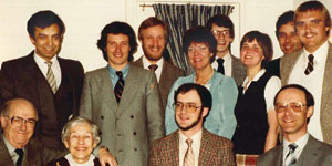 The founding family (seated left to right) Alfred Brakl, Irene Brakl (spouse), Felix Brakl (younger son), Peter Brakl (elder son). 
The back row is made up of company employees.